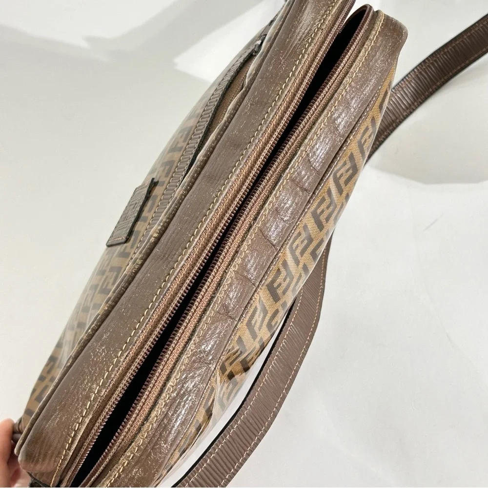 FENDI Unisex Vintage Zucca Crossbody Bag - Picture 3 of 14